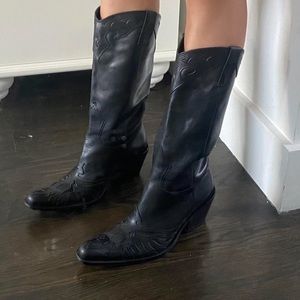 VINTAGE MIA SIZE 8 COWBOY BOOTS